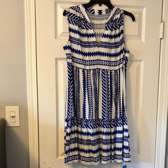 Cupshe Dresses & Skirts - Cupshe Blue and White Geometric Midi Dress